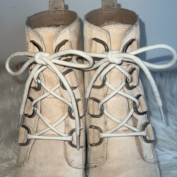 Sorel Cate Beige Suede Lace Boots Sz-8 - Picture 3 of 10